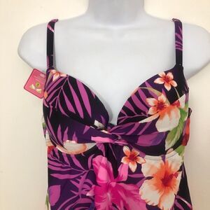 NWT Maidenform 36B Sexy Floral Swim Top!!